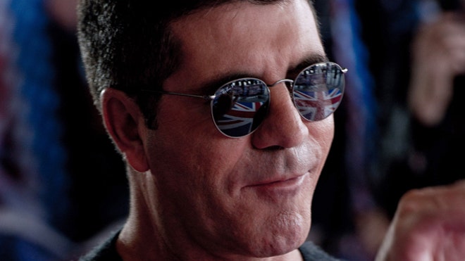 SIMON COWELL JLO.jpg